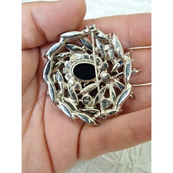VTG Juliana Hematite & Clear Rhinestones with Molded Rose Cameo Brooch Ref#3933 - Picture 3 of 10
